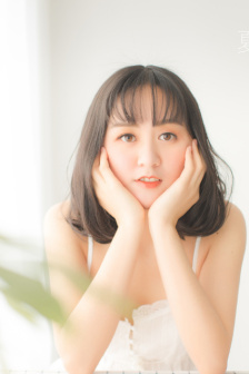 老婆运动时接听老公电话